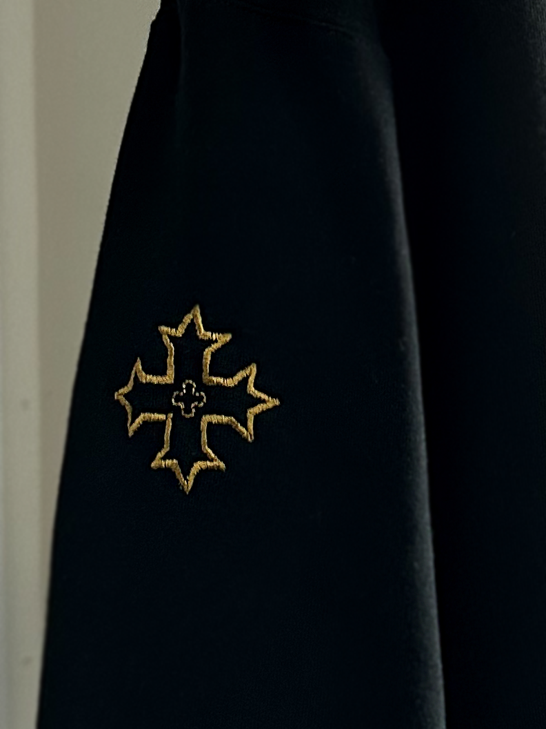 + ADD-ON: Cross on Sleeve